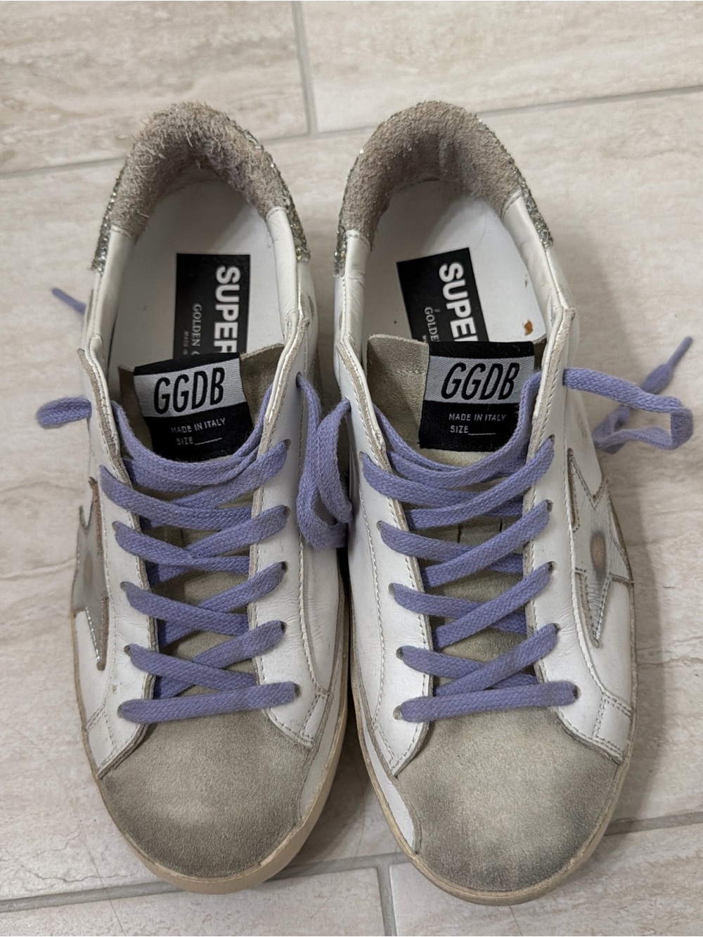 Golden Goose White Leather Sneakers with Lavender Laces - Picture 2 of 3